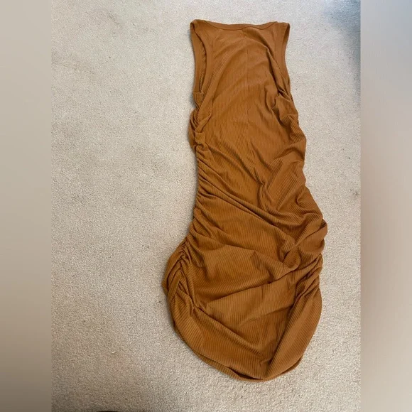 Pink Lily Rust Ruched Ribbed Dress - Picture 6 of 7